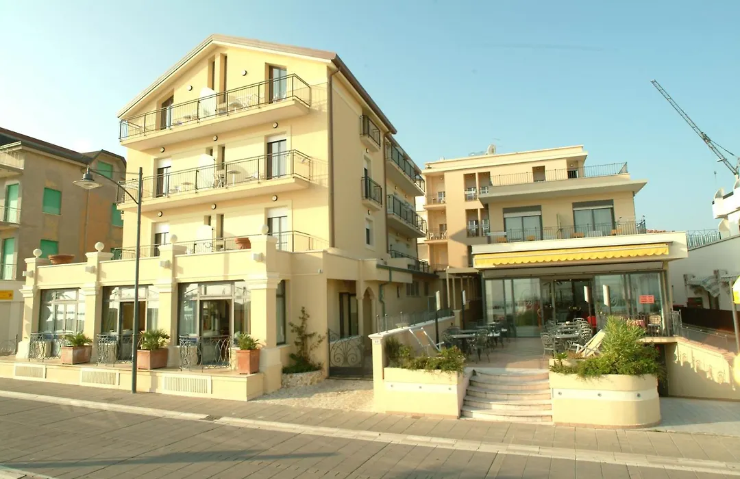 Hotel Bridge-1